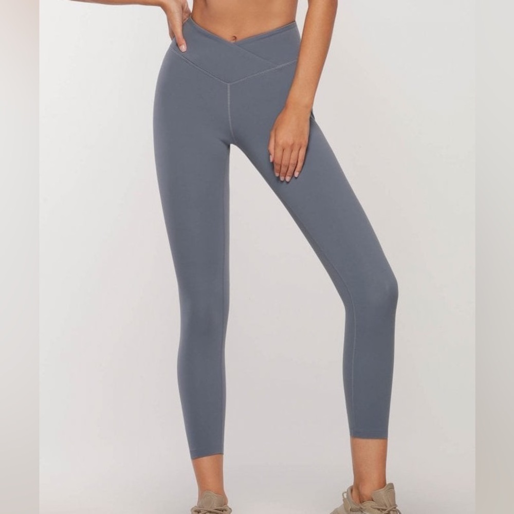 Lorna Jane Wrap Around Ankle Biter Leggings 7/8 length Steel Blue Size Small